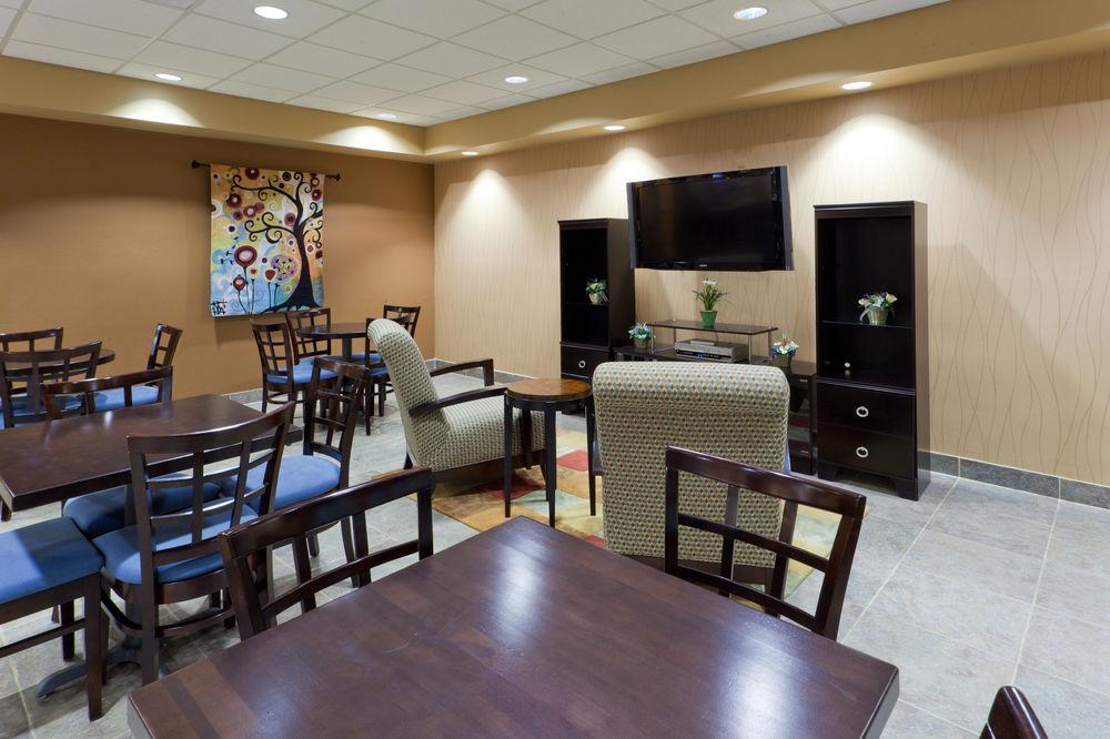 Holiday Inn Express & Suites Ashtabula-Geneva By Ihg Austinburg Exterior foto